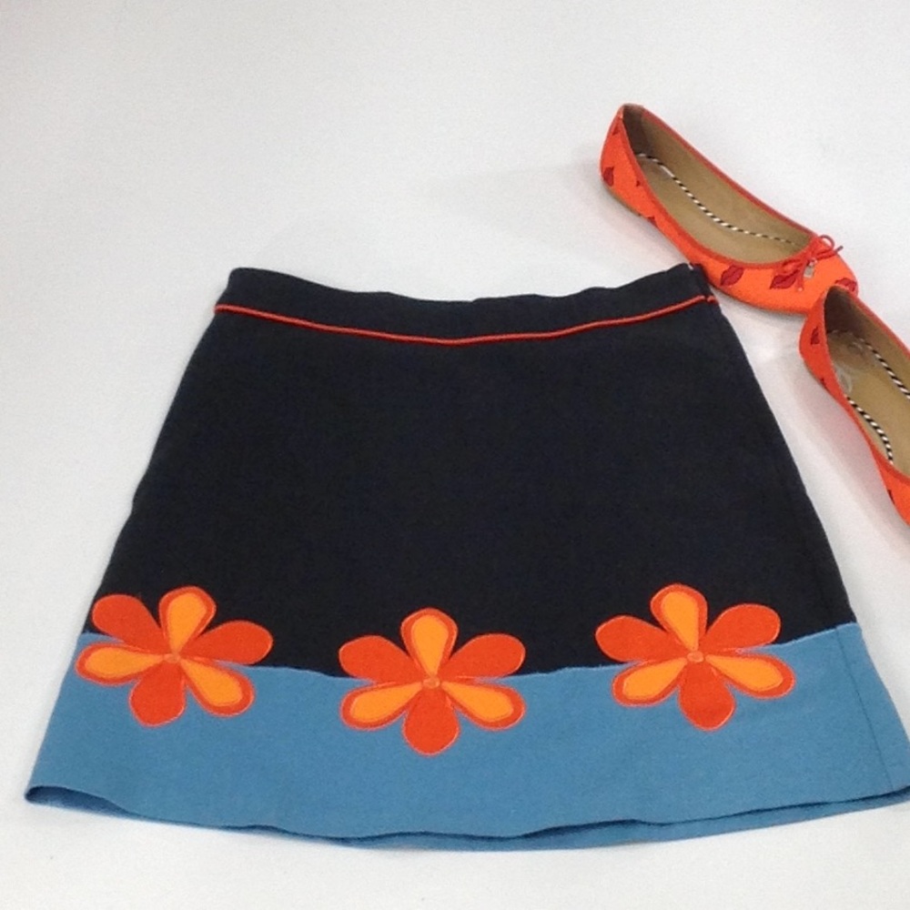 Nicola Quilter Embroidered Size 10 Women's Skirt